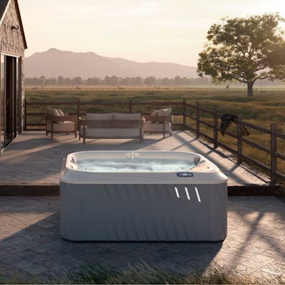 Spa ouvert J-225™ avec cinq options des sièges
