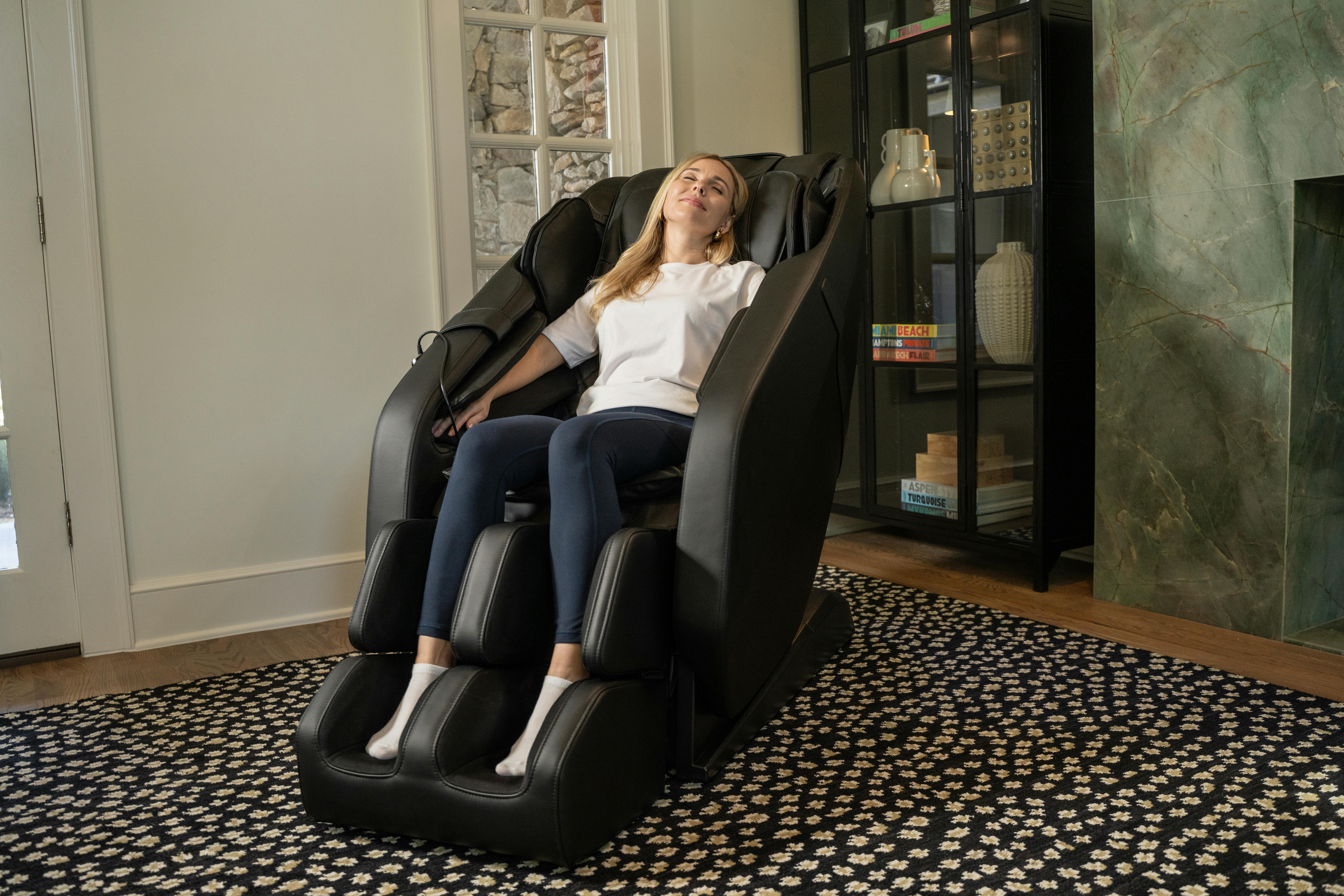 Jacuzzi 2D X-Rail Massage Chair