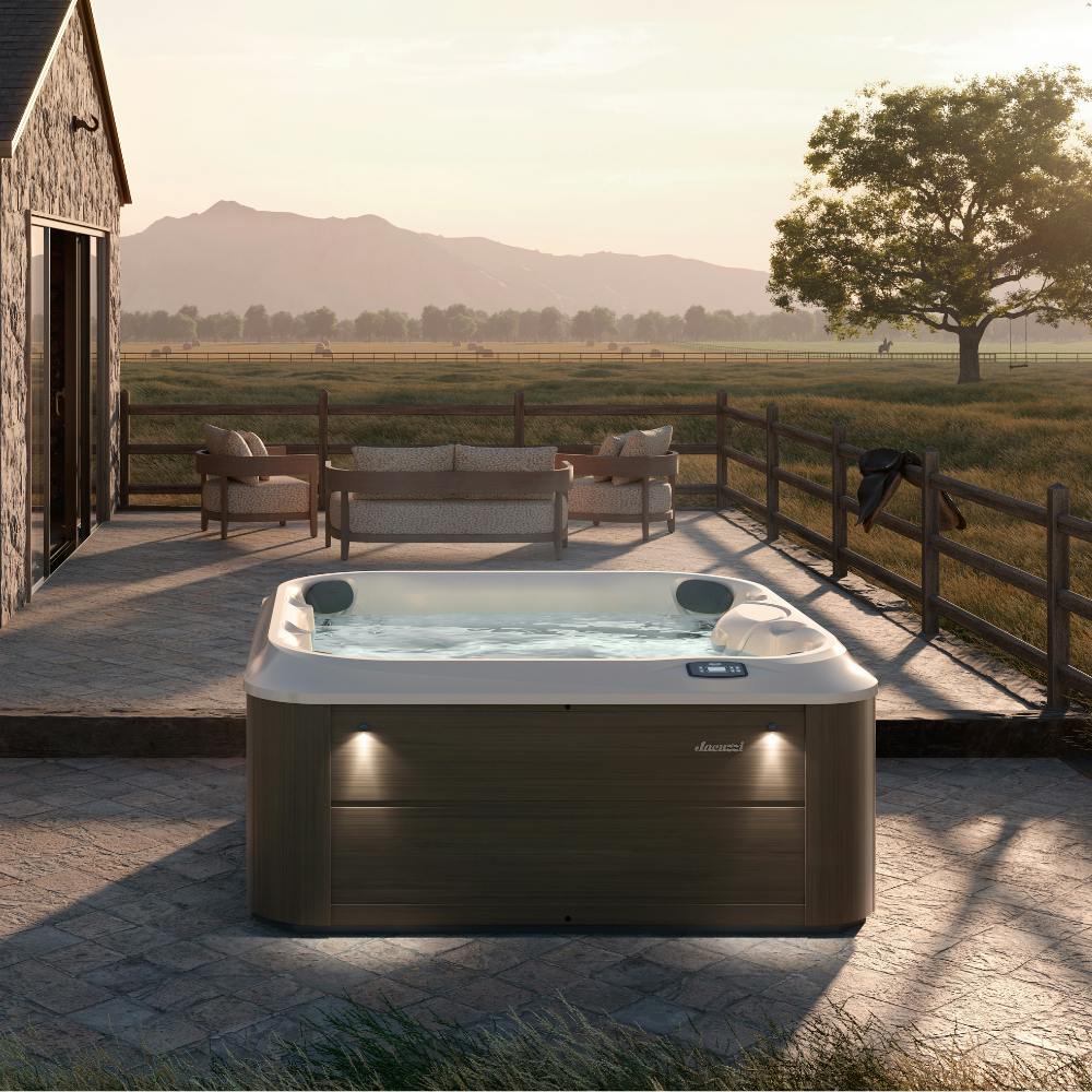 J-225&trade; Spa idromassaggio con 4/5 sedute