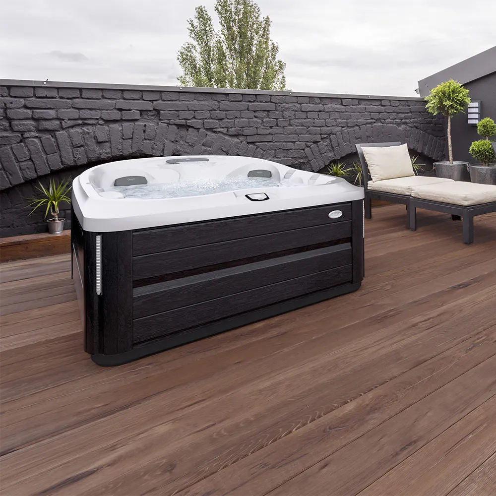 J-435&trade; SPA DE 2 METROS CON TUMBONA