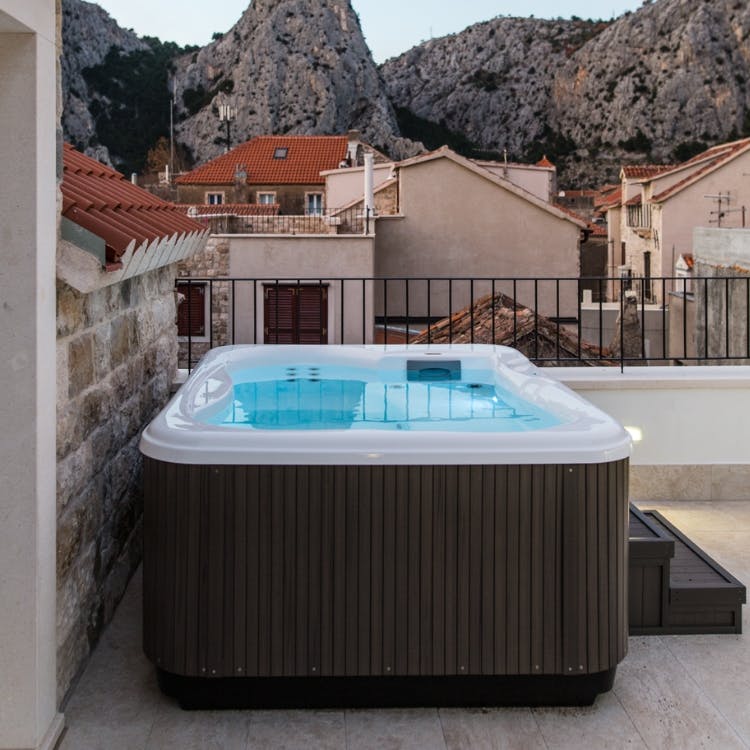 Lodge+ S Holiday Park Hot Tub