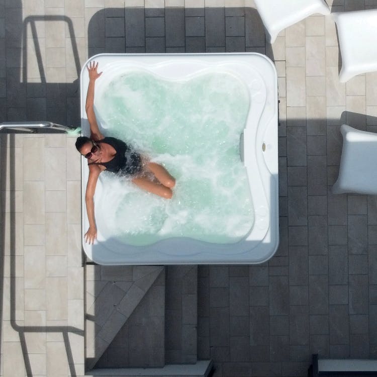 Lodge+ M Holiday Park Hot Tub