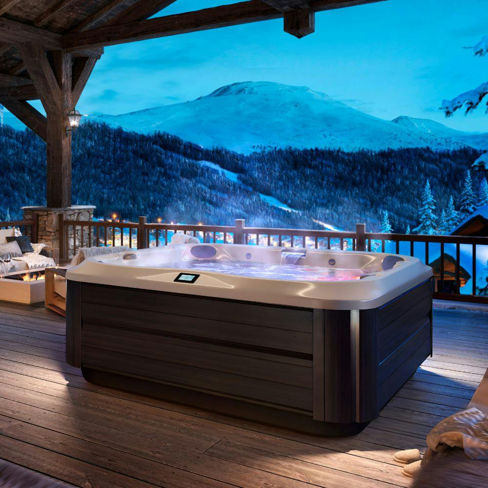 J-385&trade; Largest Open Seating in the Comfort Collection